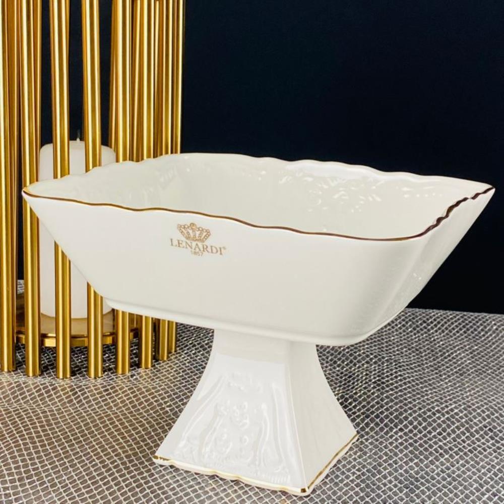 226-196 Квадратная конфетница 16,5см на ножке MARIA GOLD  в под.уп.(х16)Фарфор