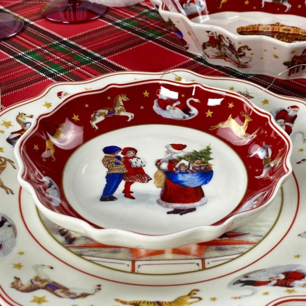 305-184 Салатник 16.5х3,5см НОВЫЙ ГОД в под.уп.(х48)Фарфор 305-184 Салатник 16.5х3,5см НОВЫЙ ГОД в под.уп.(х48)Фарфор