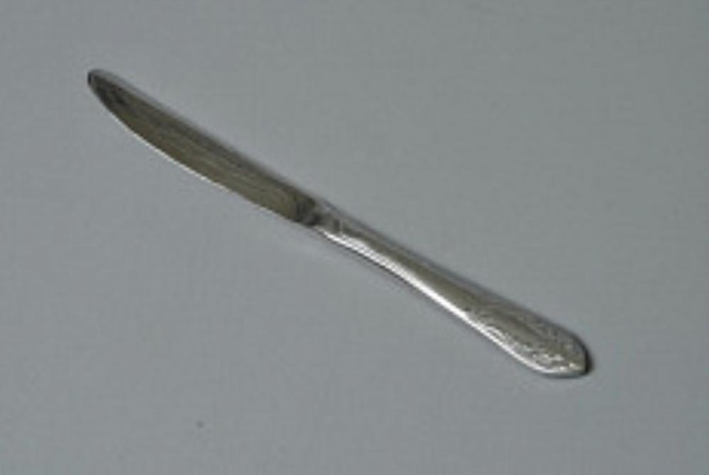 Нож столовый нерж Новинка