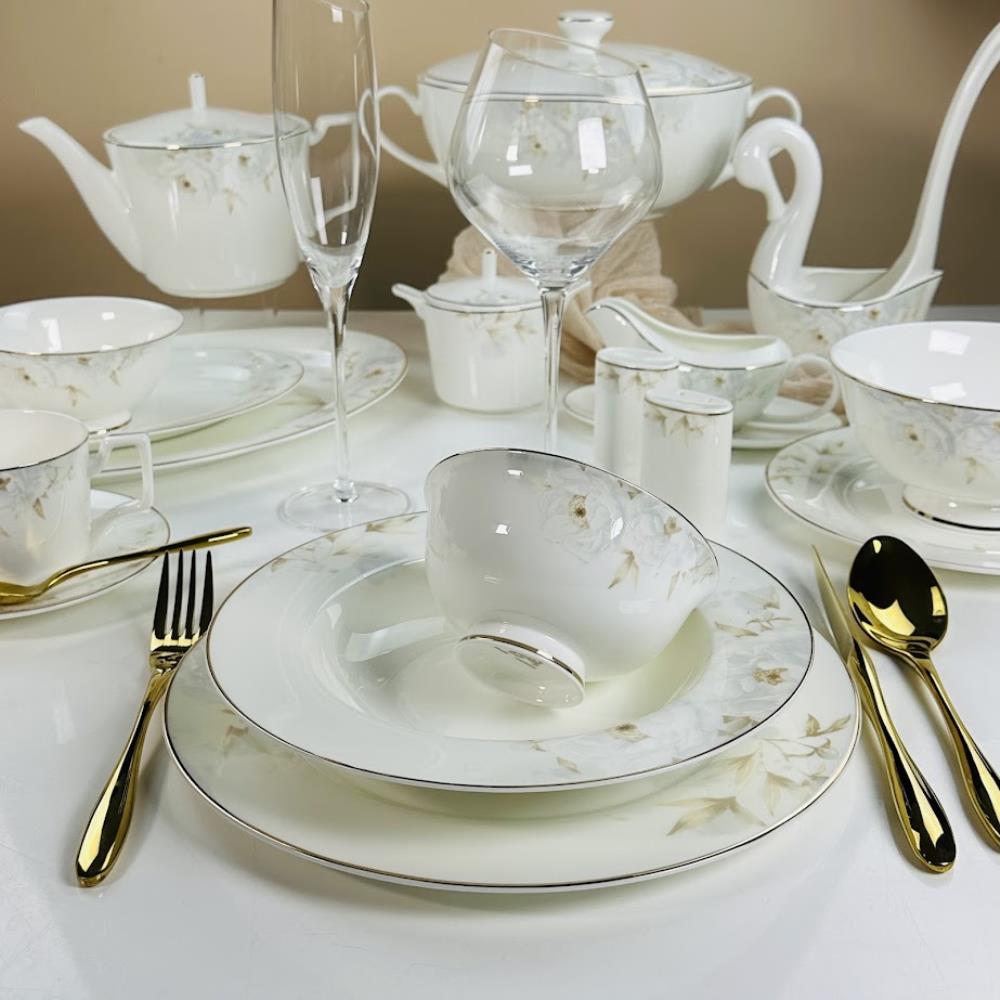 145-683 Обеденный сервиз 105пр. ЛИЛИАН в под.уп.(х0,5)Костяной фарфор 145-683 Обеденный сервиз 105пр. ЛИЛИАН в под.уп.(х0,5)Костяной фарфор