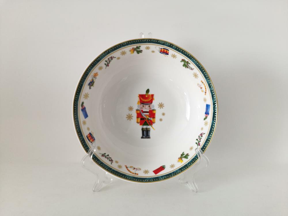 Щелкунчик и мышиный король, зеленый Салатник 20см/950мл  кратно 12, шт