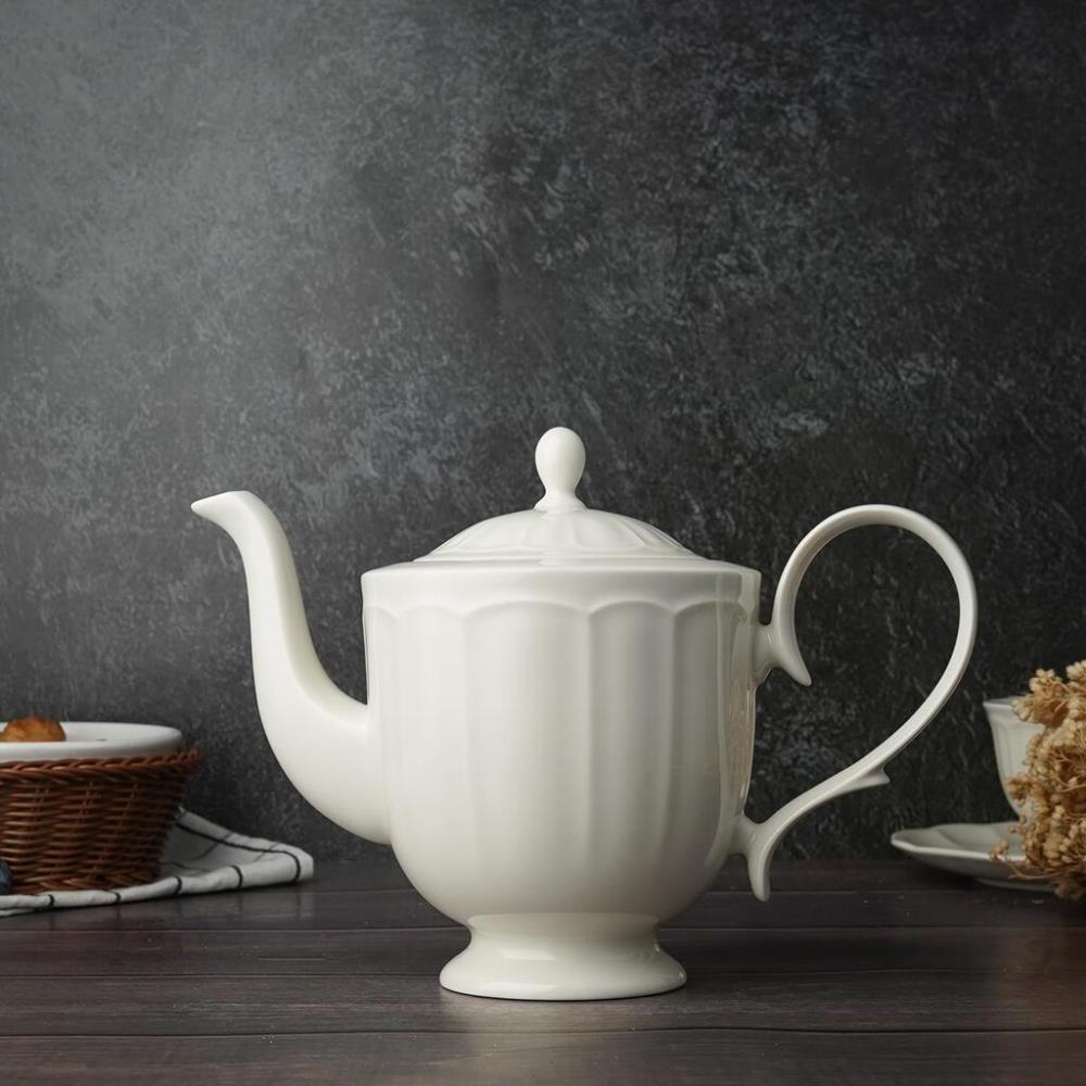 Bella Чайник 1000 мл d 12,9 см h18,5 см, фарфор Noble