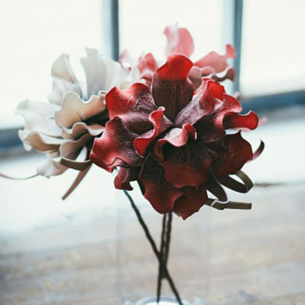 Цветок из фоамирана 