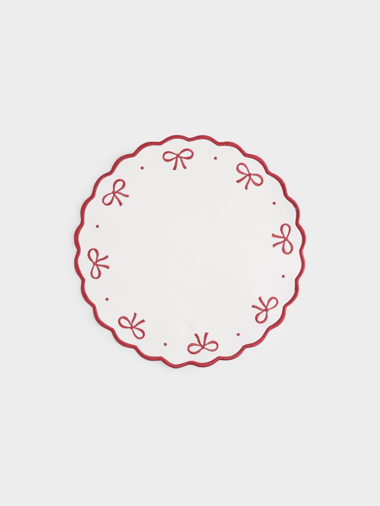 Салфетка под приборы, 38 см, ПВХ/полиэстер, фигурная, молочная, Банты, Love Салфетка под приборы, 38 см, ПВХ/полиэстер, фигурная, молочная, Банты, Love