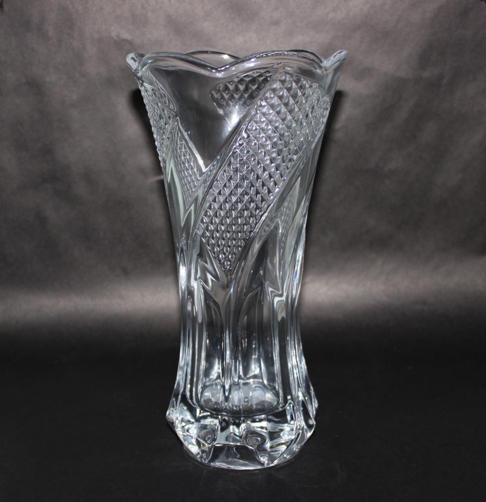 19B-30 LXHP Ваза h-30 см, d-15 см в упаковке